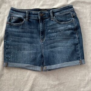 🎄2/$20 Judy Blue boyfriend Denim shorts